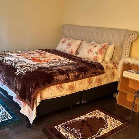 Divine Villa And Resorts 67 Sherman 5Mins To Ewr Airport And 4Mins To Penn Station Newark, 20Mins To New York Bagian luar foto